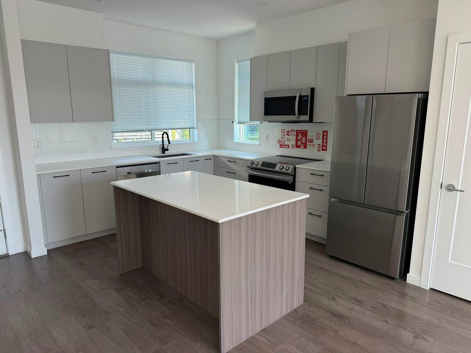 15255 Sitka Drive, Surrey, BC, V3S 0B1 - 2