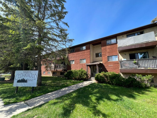 5220 41 Street, Innisfail, AB