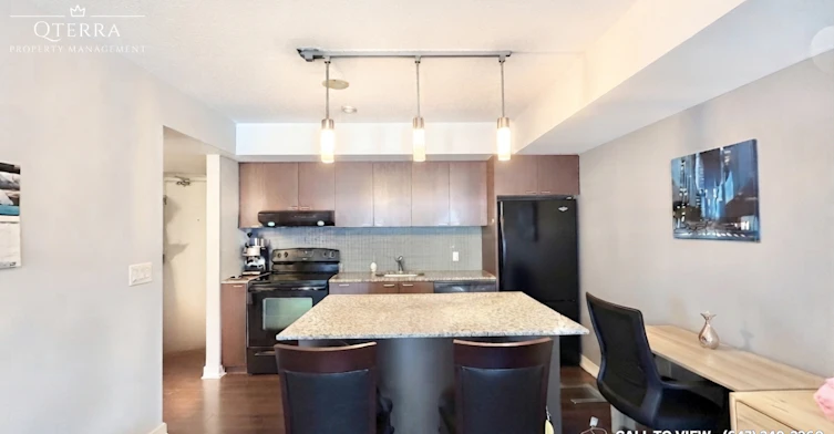 401-110 Charles Street East, Toronto, ON, M4Y 1T5 - 2