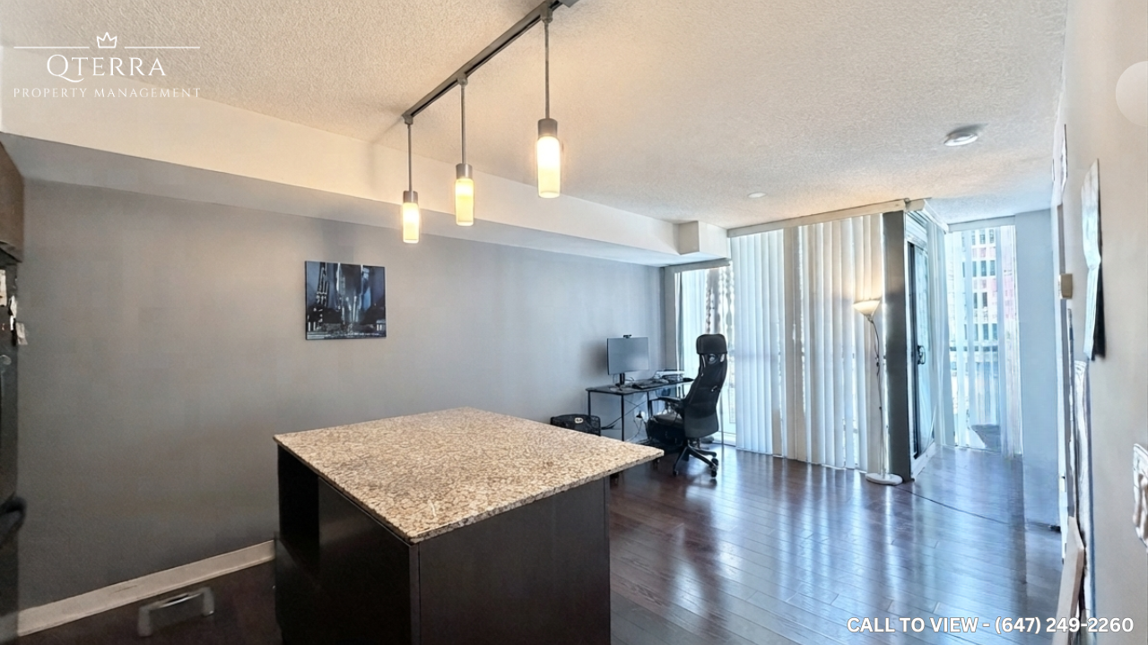 401-110 Charles Street East, Toronto, ON, M4Y 1T5