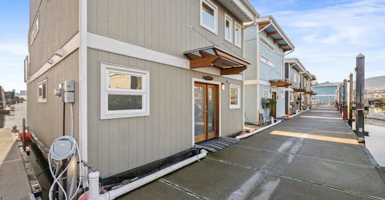 415 Esplanade Avenue, North Vancouver, BC, V7M 1G6 - 25