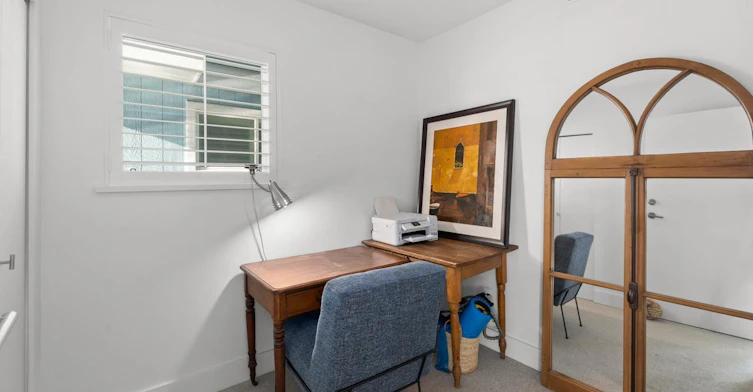 415 Esplanade Avenue, North Vancouver, BC, V7M 1G6 - 8