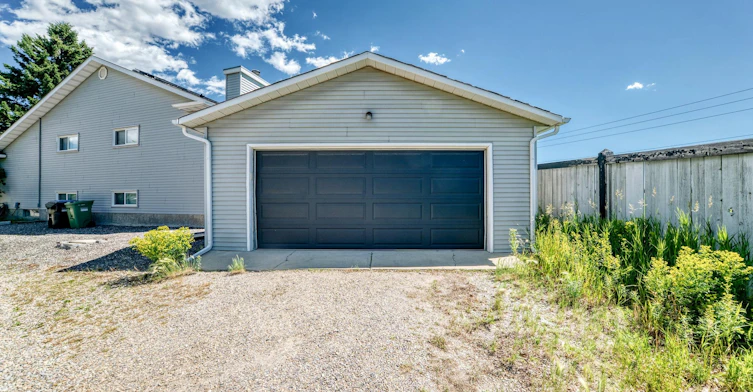 80 Mckerrell Close Southeast, Calgary, AB, T2Z 1M3 - 36