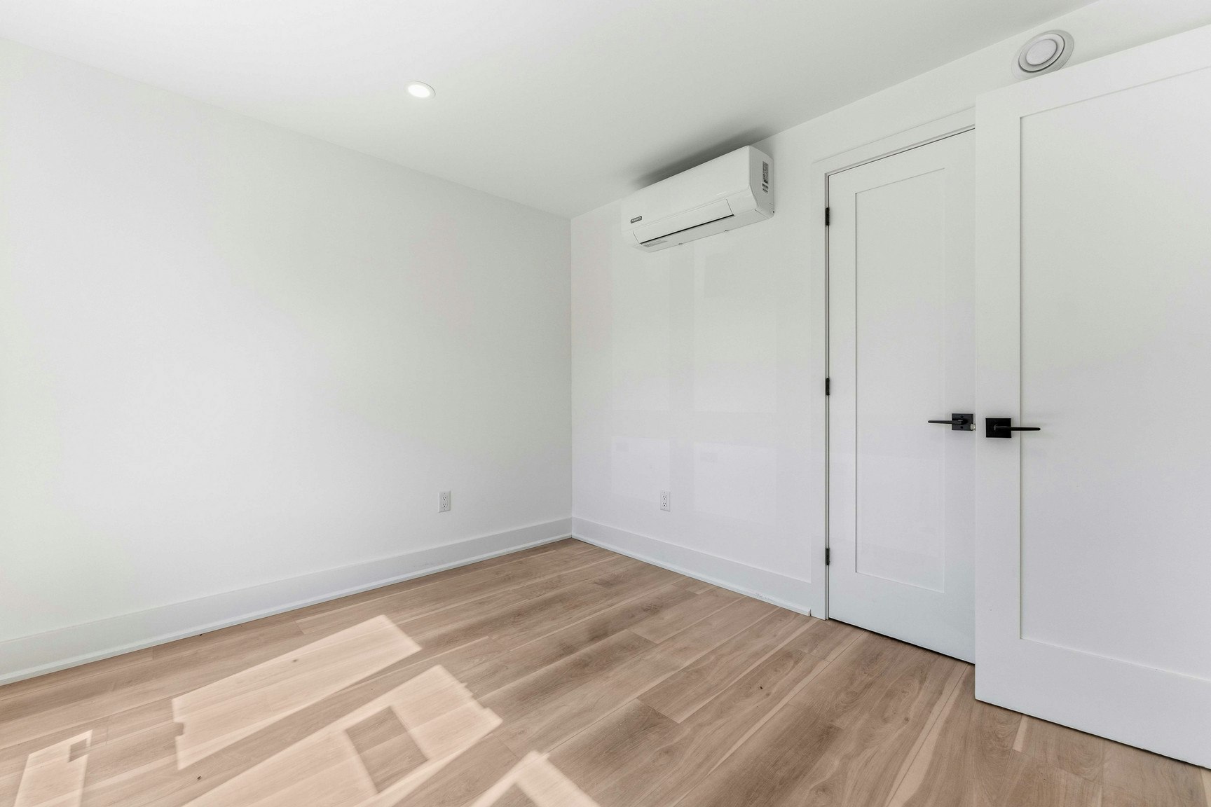 547 Melbourne Avenue, Ottawa, ON, K2A 0M5 - 10