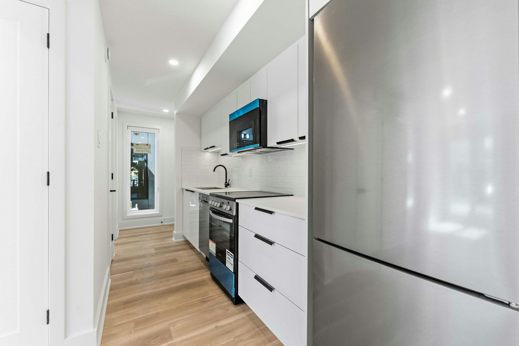 547 Melbourne Avenue, Ottawa, ON, K2A 0M5 - 11