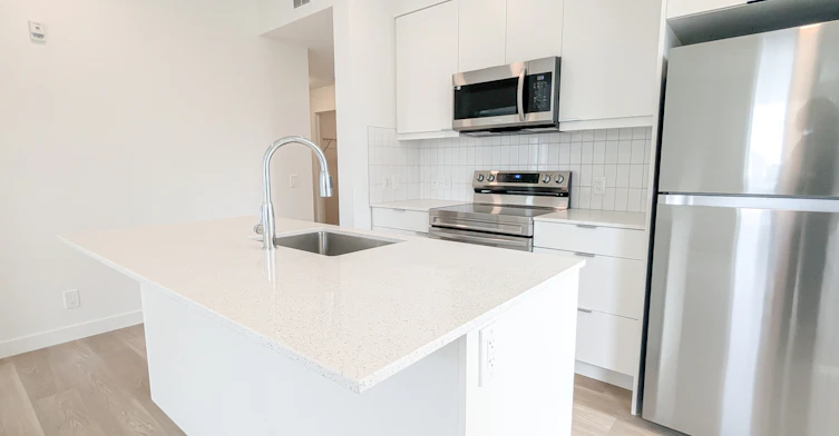 1202-8500 19 Avenue Southeast, Calgary, AB, T2A 7W8 - 2
