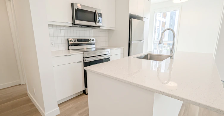 1202-8500 19 Avenue Southeast, Calgary, AB, T2A 7W8 - 3