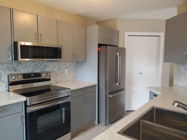 75 Willow Springs Crescent, Sylvan Lake, AB, T4S 1G3 - 4