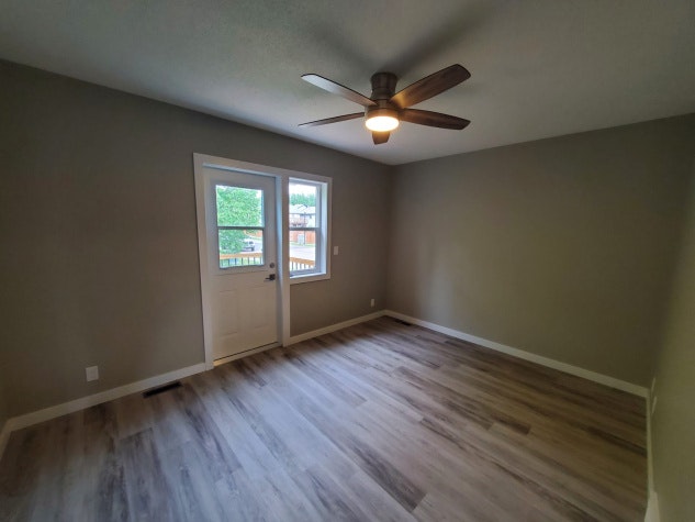75 Willow Springs Crescent, Sylvan Lake, AB, T4S 1G3 - 13