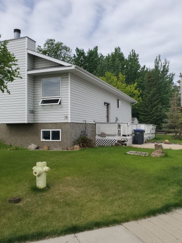 75 Willow Springs Crescent, Sylvan Lake, AB, T4S 1G3