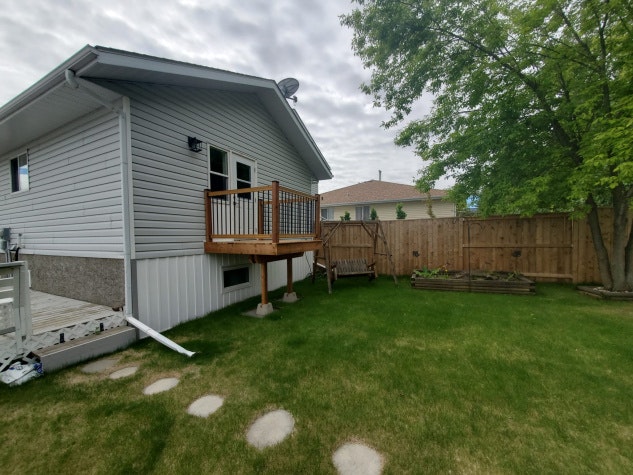 75 Willow Springs Crescent, Sylvan Lake, AB, T4S 1G3 - 21