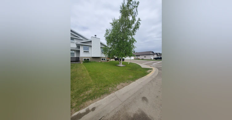 75 Willow Springs Crescent, Sylvan Lake, AB, T4S 1G3 - 22