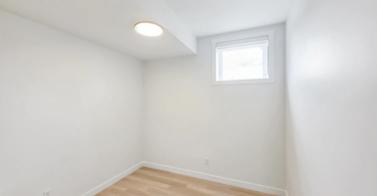 2108 Home Road Northwest, Calgary, AB, T3B 1H7 - 5