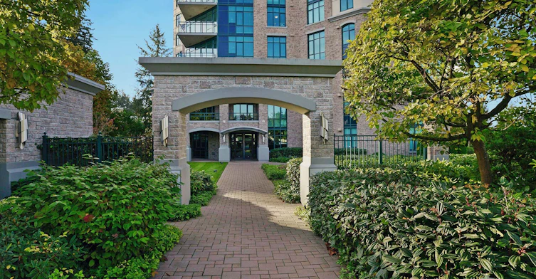 601-14824 North Bluff Road, Surrey, BC, V4B 3E2 - 2