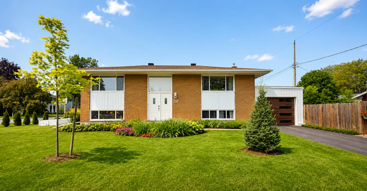 935 Thorndale Drive, Ottawa, ON, K1V 6X8