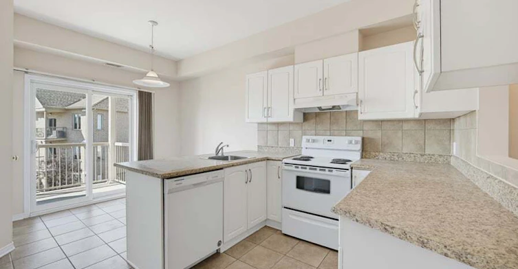 7-190 Rustic Hills Crescent, Ottawa, ON, K4A 0B9 - 6