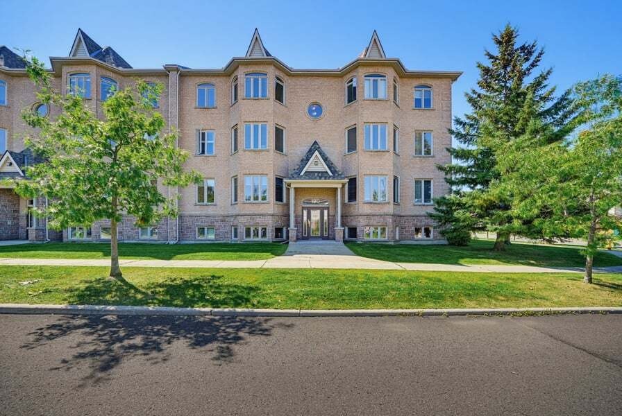 7-190 Rustic Hills Crescent, Ottawa, ON, K4A 0B9