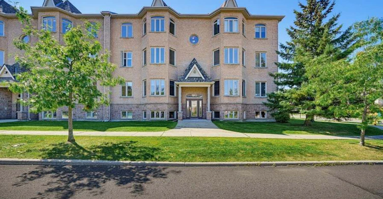 7-190 Rustic Hills Crescent, Ottawa, ON, K4A 0B9