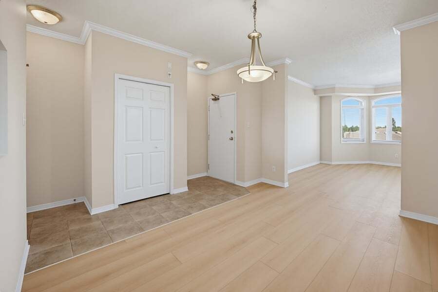 7-190 Rustic Hills Crescent, Ottawa, ON, K4A 0B9 - 2