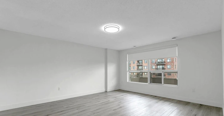 200 Eagle Street North, Cambridge, ON, N3H 5S9 - 9