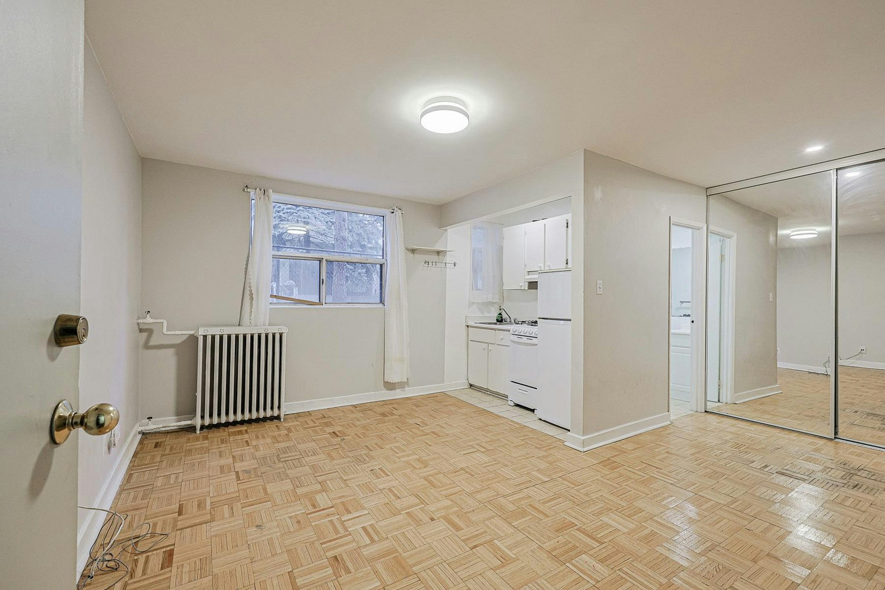 303-33 Maitland Street, Toronto, ON, M4Y 1C8 - 2