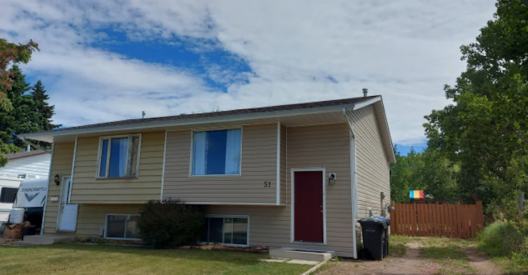 51 Westview Drive, Sylvan Lake, AB, T4S 1J1 - 2