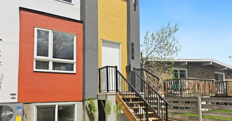 7412 34 Avenue Northwest, Calgary, AB, T3B 1N6 - 12