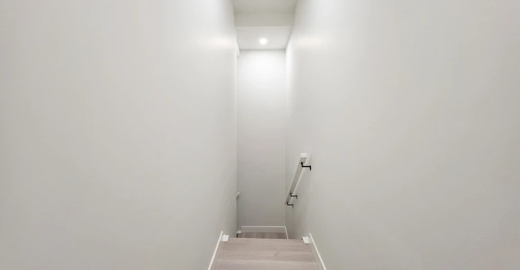 7412 34 Avenue Northwest, Calgary, AB, T3B 1N6 - 5