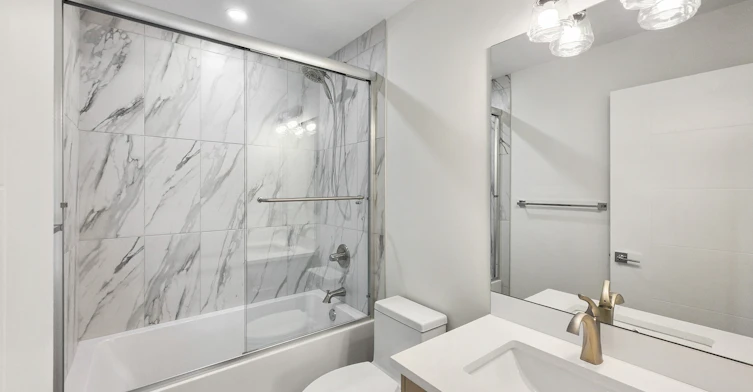 7412 34 Avenue Northwest, Calgary, AB, T3B 1N6 - 10