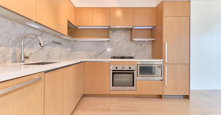 6588 Nelson Avenue, Burnaby, BC, V5H 0E8 - 2