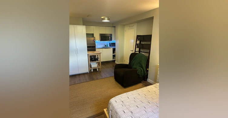 Studio/Bachelor-25 Santa Barbara Road, Toronto, ON, M2N 2C8 - 4