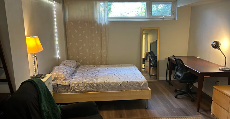 Studio/Bachelor-25 Santa Barbara Road, Toronto, ON, M2N 2C8 - 5