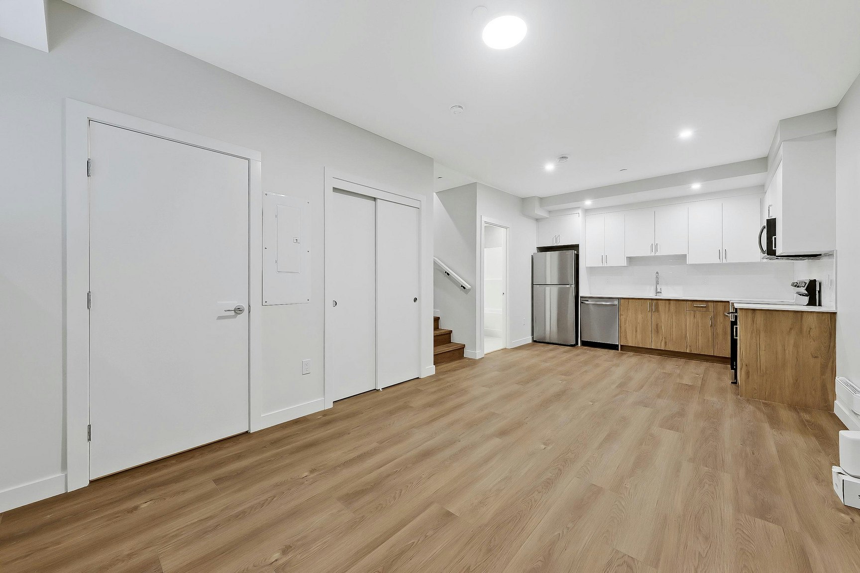 3408 37 Street Southwest, Calgary, AB, T3E 3C1 - 3