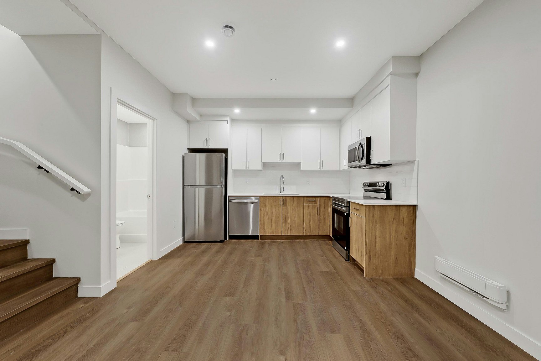3408 37 Street Southwest, Calgary, AB, T3E 3C1 - 2