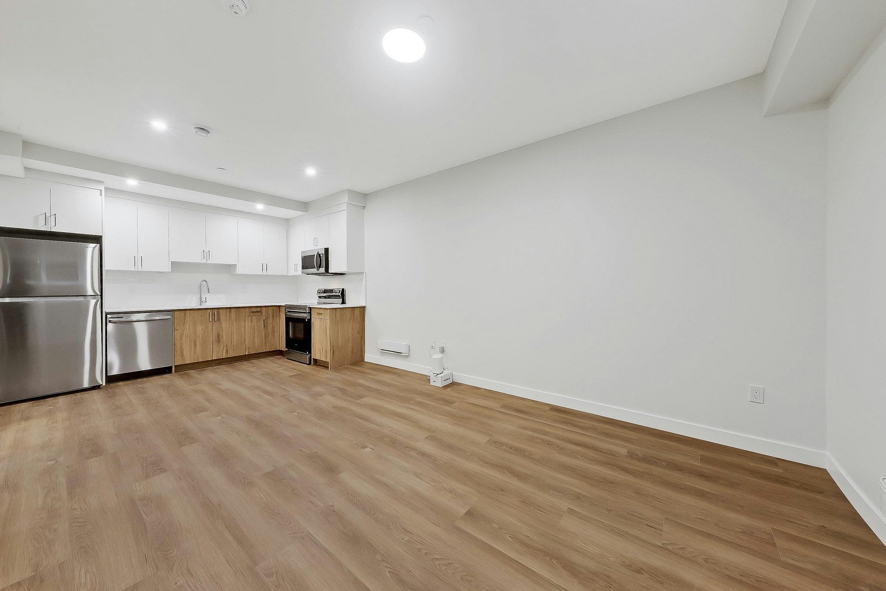 3408 37 Street Southwest, Calgary, AB, T3E 3C1 - 4