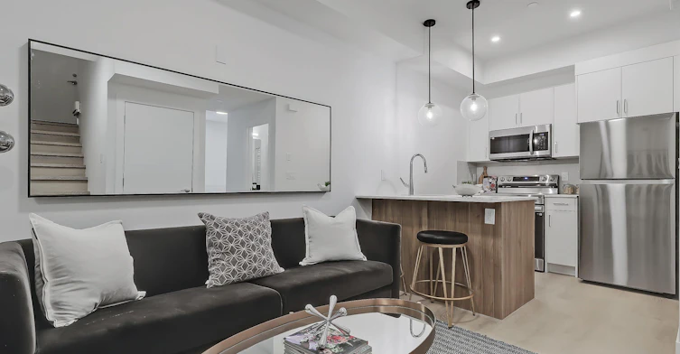 3408 37 Street Southwest, Calgary, AB, T3E 3C1 - 2