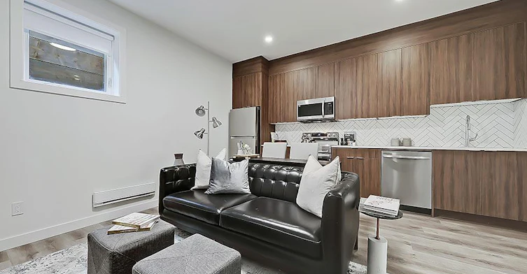 3408 37 Street Southwest, Calgary, AB, T3E 3C1 - 8