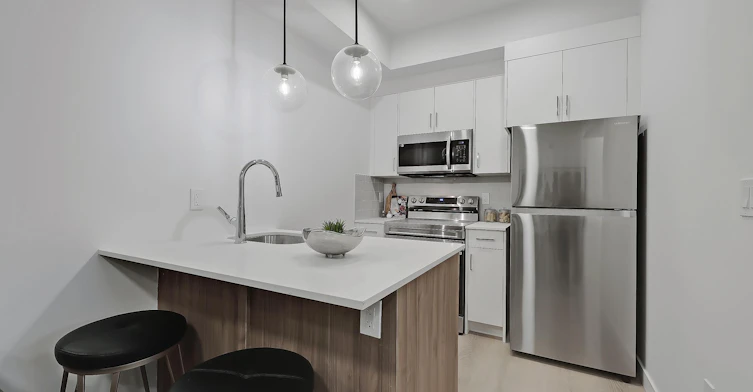 3408 37 Street Southwest, Calgary, AB, T3E 3C1
