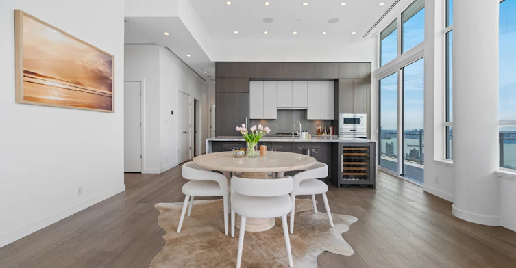 125 East 14th Street, North Vancouver, BC, V7L 0E6 - 70