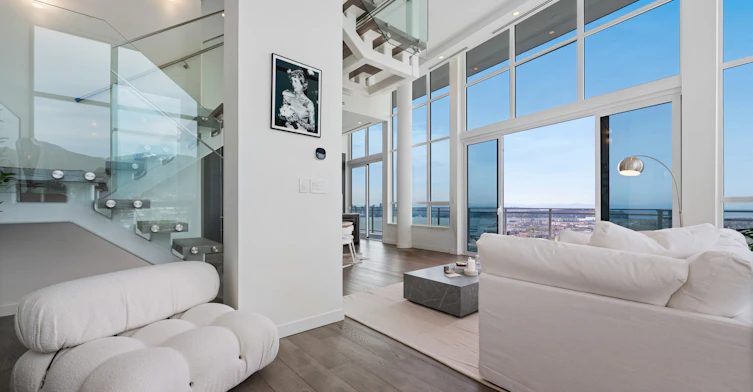 125 East 14th Street, North Vancouver, BC, V7L 0E6 - 3