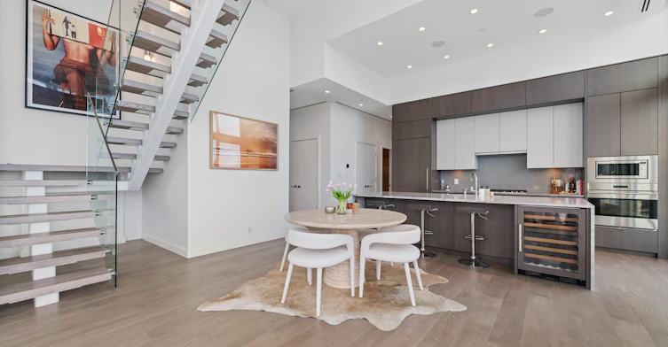 125 East 14th Street, North Vancouver, BC, V7L 0E6 - 71