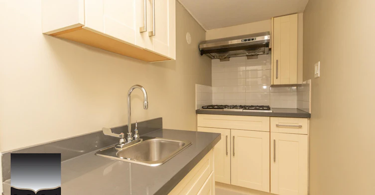 1995 Sasamat Place, Vancouver, BC, V6R 4A3 - 25