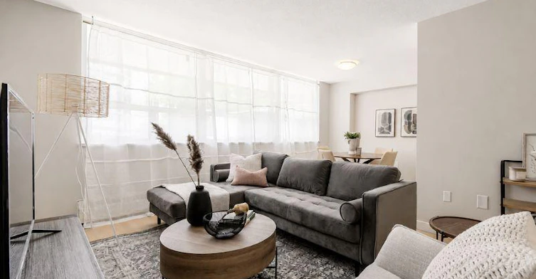 50 Driftwood Avenue, Toronto, ON, M3N 2M6 - 3
