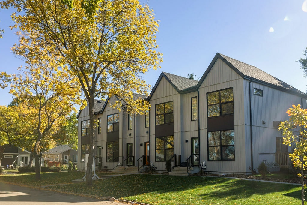 Lower-12407 122 Avenue Northwest, Edmonton, AB, T5L 4H2 - 10
