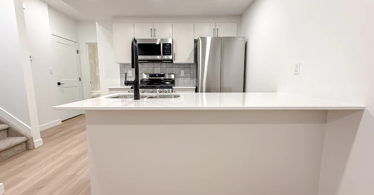 Lower-12407 122 Avenue Northwest, Edmonton, AB, T5L 4H2 - 2