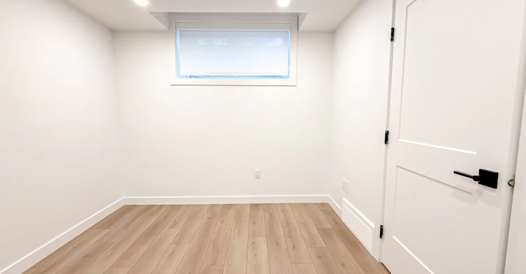 Lower-12407 122 Avenue Northwest, Edmonton, AB, T5L 4H2 - 6