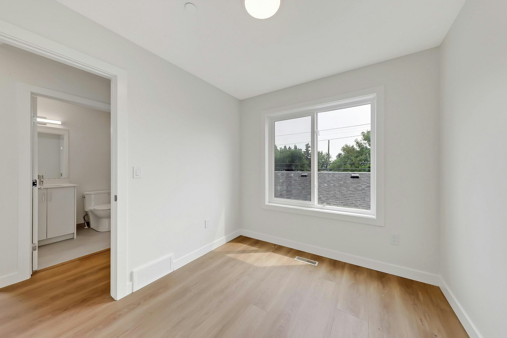 3408 37 Street Southwest, Calgary, AB, T3E 3C1 - 9