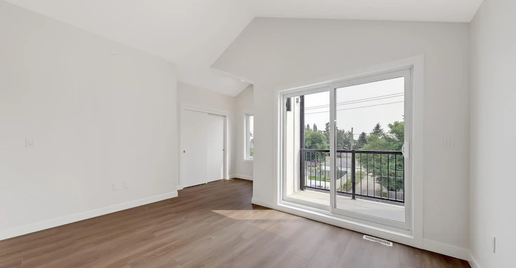 3408 37 Street Southwest, Calgary, AB, T3E 3C1
