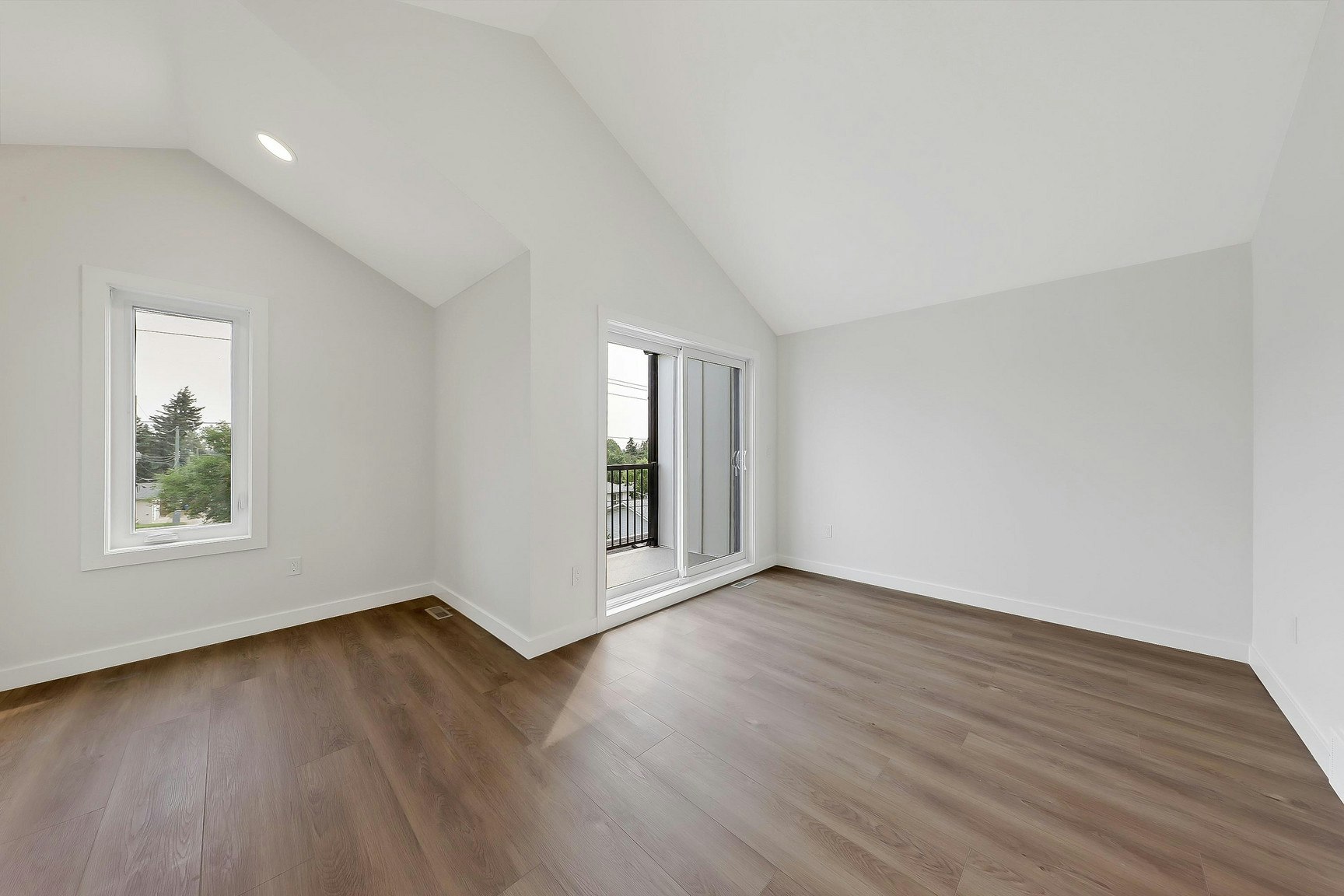 3408 37 Street Southwest, Calgary, AB, T3E 3C1 - 14