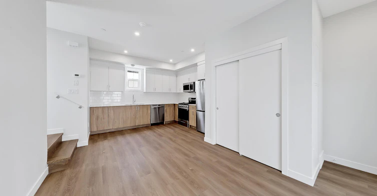 3408 37 Street Southwest, Calgary, AB, T3E 3C1 - 4